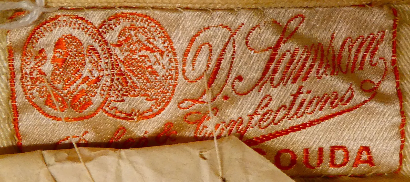 Label with textD. Samson / Robes & Confections / Gouda