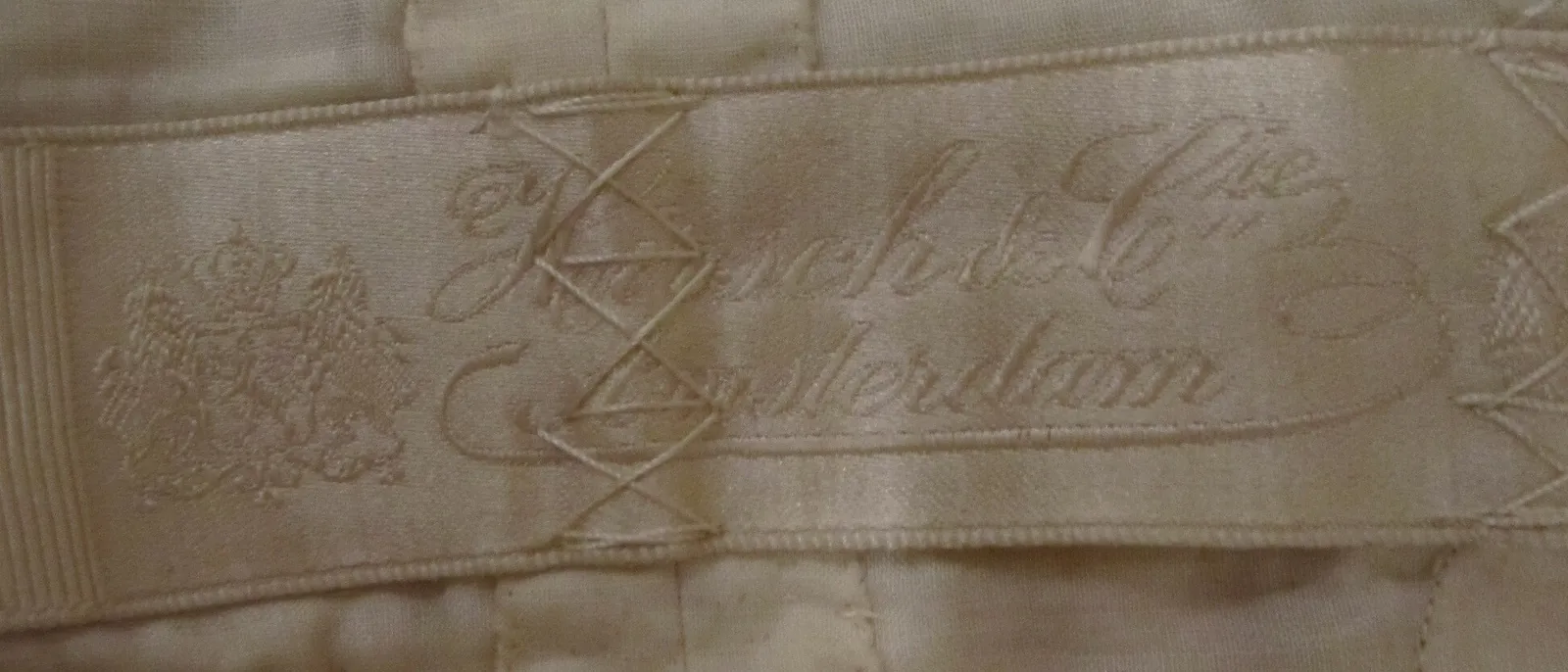 Label van Hirsch & Cie