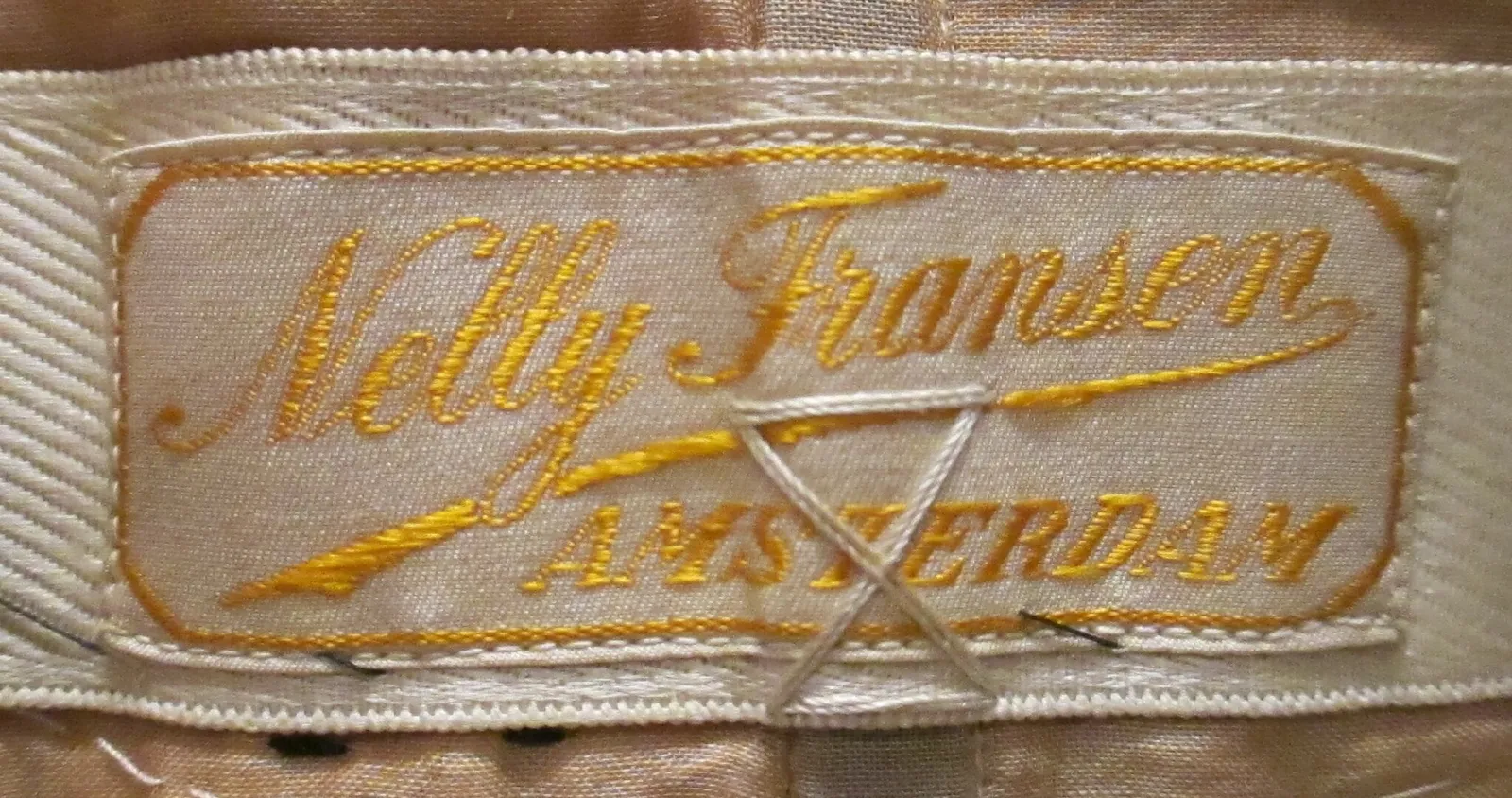 Label van Nelly Fransen