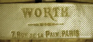 Label van House of Worth