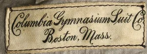 Label van Columbia Gymnasium Suit Co.