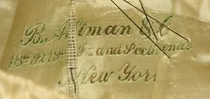 Label met tekst B. Altman & Co. / 18th St. & 19th St. & Sixth Avenue / New Yor