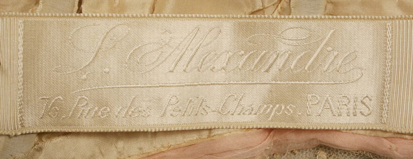 Label with textL. Alexandre, 6 Rue des Petits-Champs, Paris